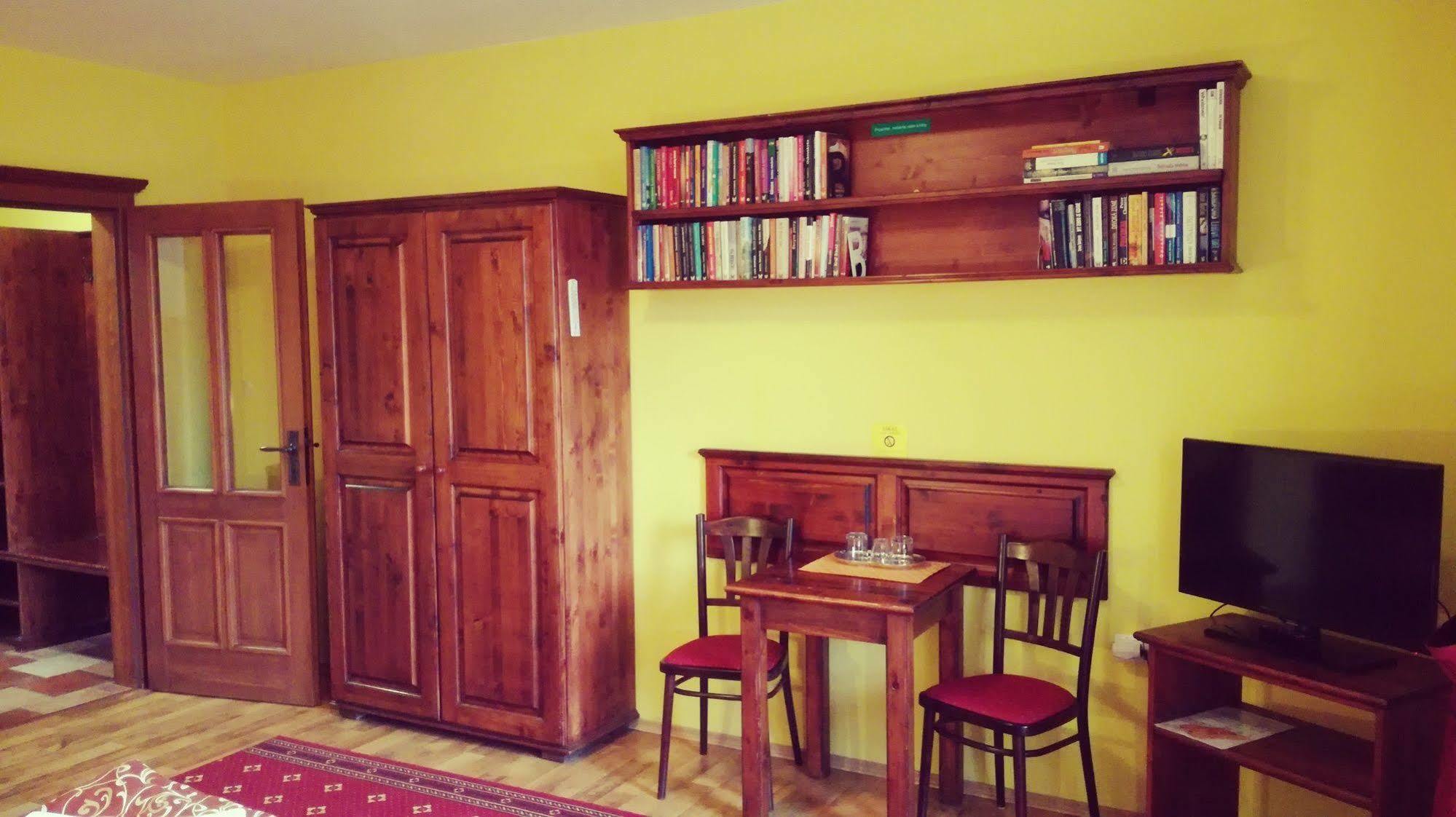 Penzion Motyl Liptovska Tepla Luaran gambar